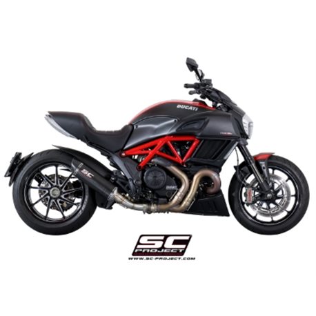 DUCATI DIAVEL (2011 - 2017) Escape Oval carbono