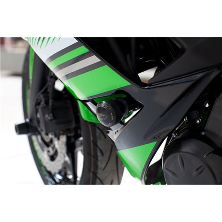 KAWASAKI NINJA 650 '17 PROTECTORES ANTICAIDA DEFENDER